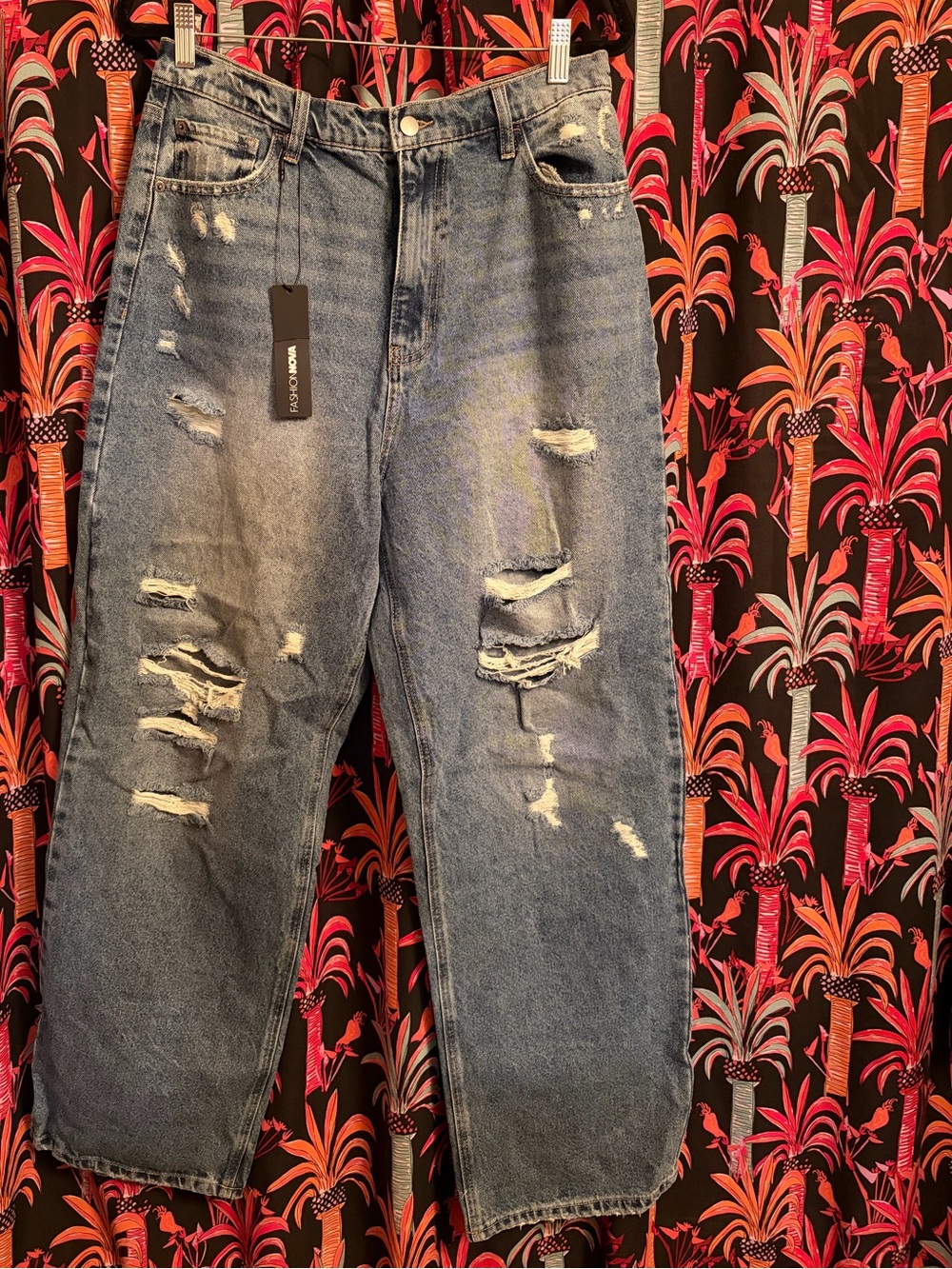 Distressed Blue women’s  Jeans by fashion nova